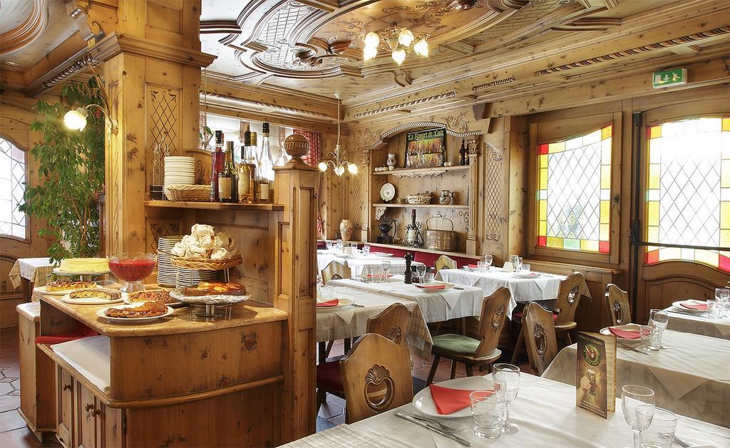 Hotel De La Poste ماليبونسون المظهر الخارجي الصورة