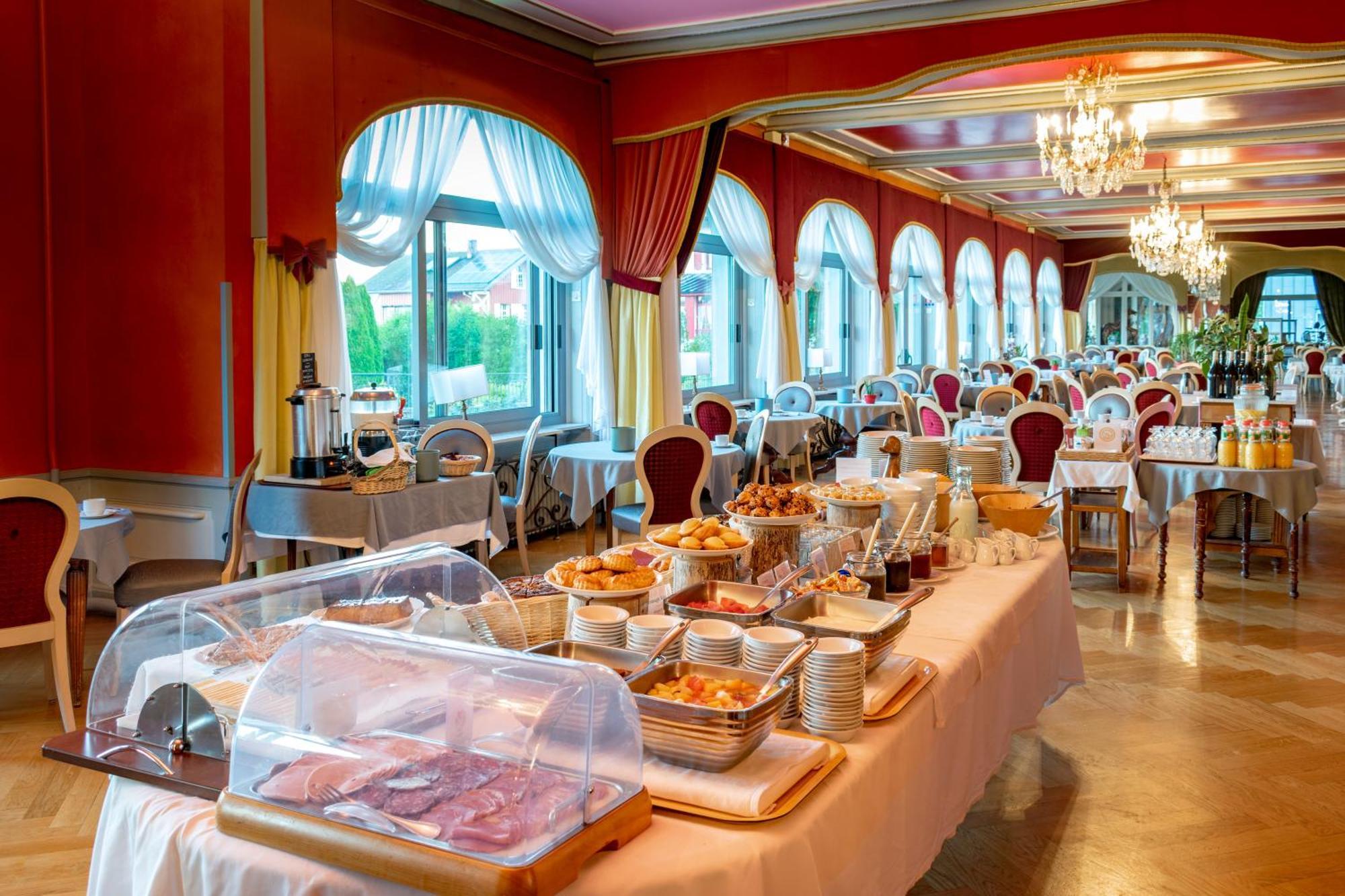 Hotel De La Poste ماليبونسون المظهر الخارجي الصورة